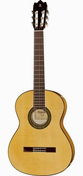 Alhambra 3F-G Flamenco incl.Gig Bag vooraanzicht