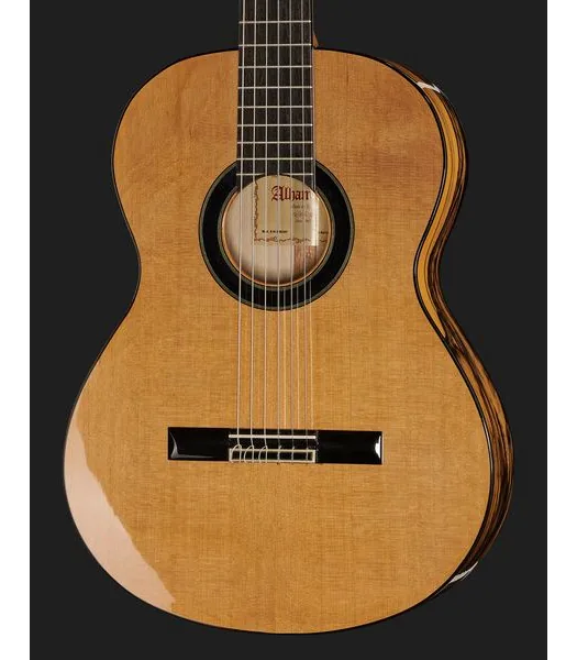Alhambra 6 White Ebony detail 4