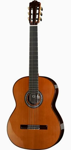 Cordoba C10 Cedar vooraanzicht
