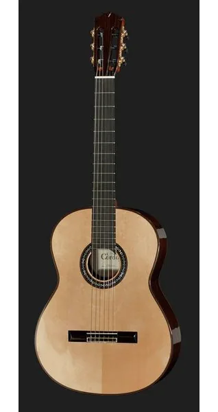 Cordoba C10 Spruce detail 2