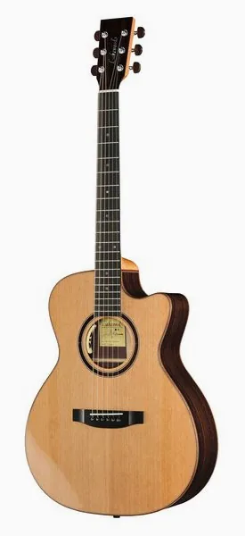 Lakewood M-31 CP Natural vooraanzicht