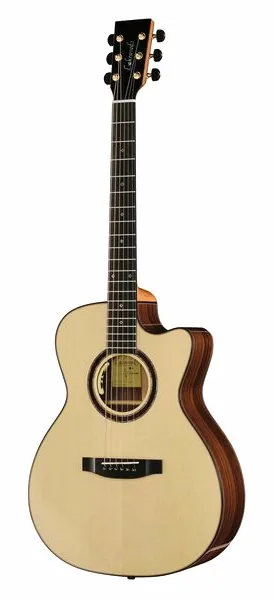 Lakewood M-32 CP Deluxe vooraanzicht