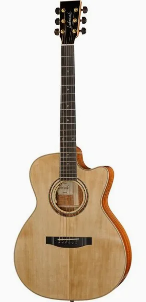 Lakewood M-Koa-Spruce Custom vooraanzicht