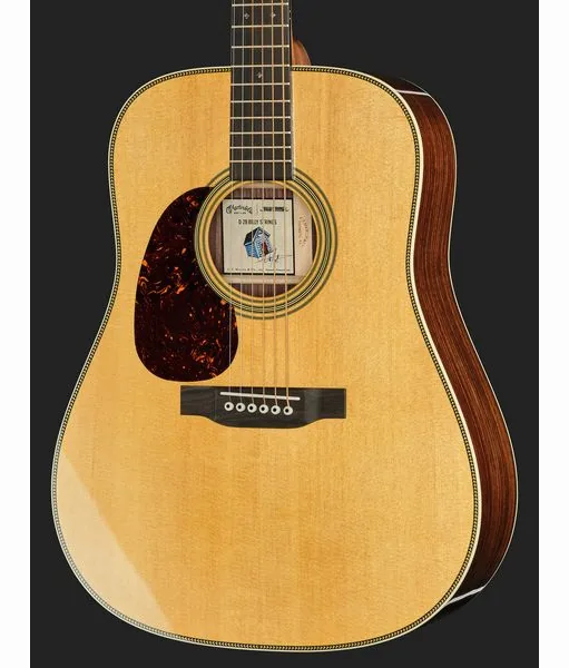 Martin Guitar D-28 Billy Strings LH detail 4