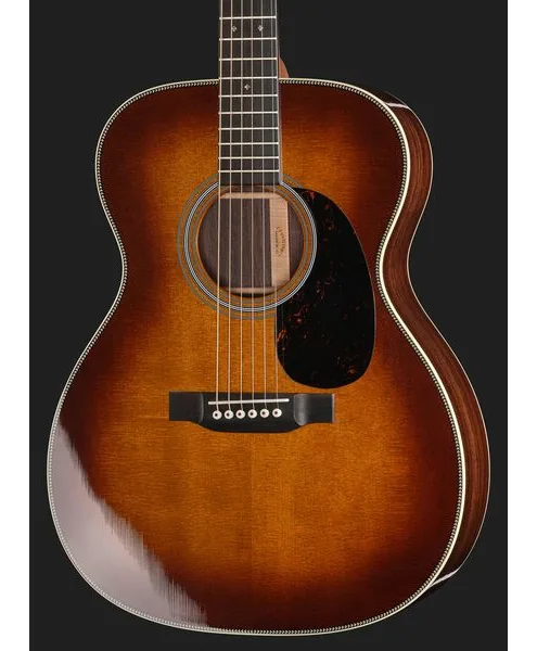Martin Guitar 00028 Ambertone detail 4