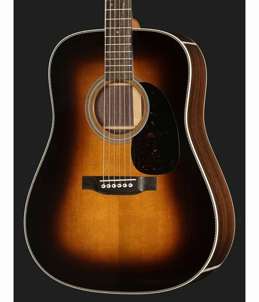 Martin Guitar HD28 Sunburst detail 4