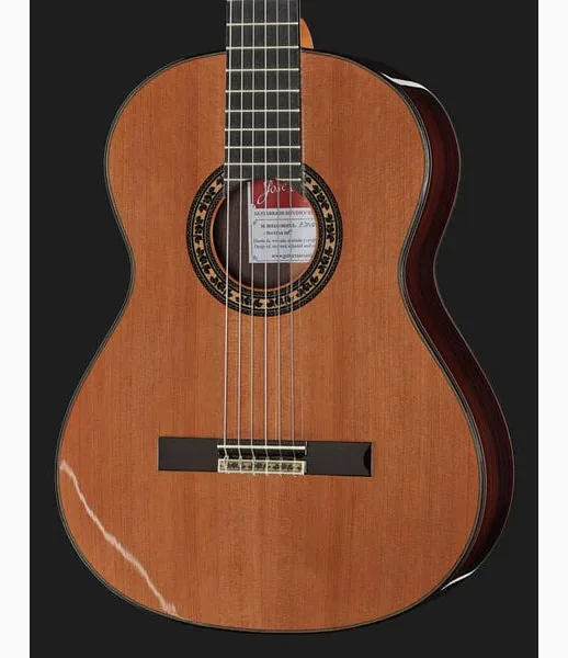 Ramirez Estudio 3 Cedar detail 4