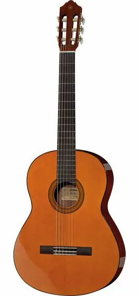 Yamaha CG102 NT vooraanzicht