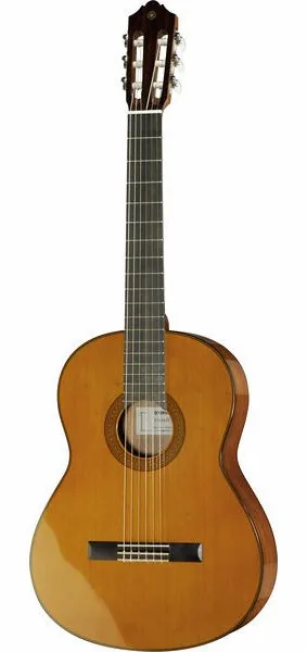 Yamaha CG142C vooraanzicht