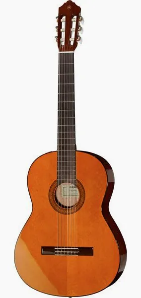 Yamaha CGX 102 vooraanzicht