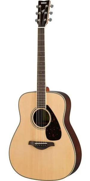 Yamaha FG830 vooraanzicht